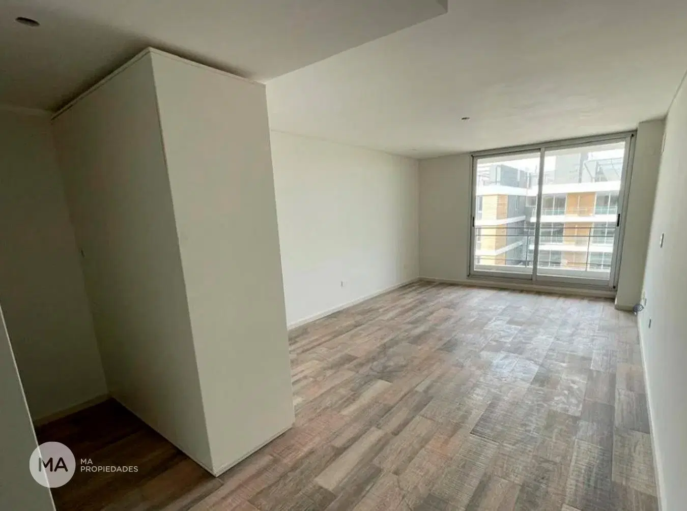Monoambiente amplio con amenities y cochera - Alippi 9200 - Fisherton Rosario | Venta 3