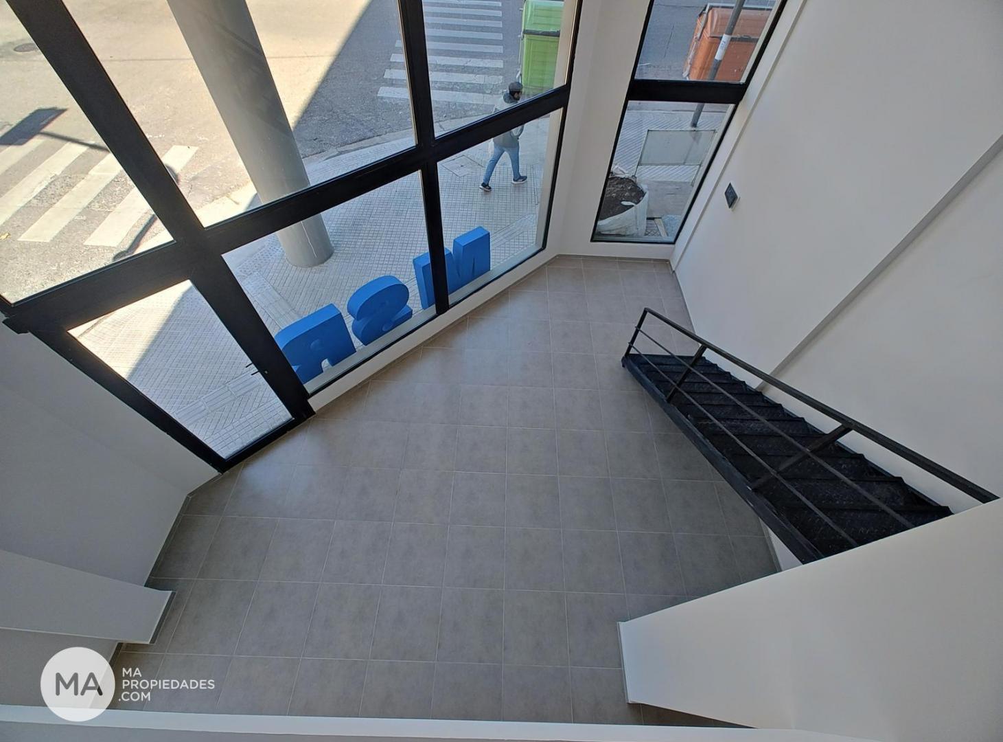 Foto de Local comercial 107 M2 - 27 de Febrero 700 esq. Buenos Aires - Abasto, imagen 3