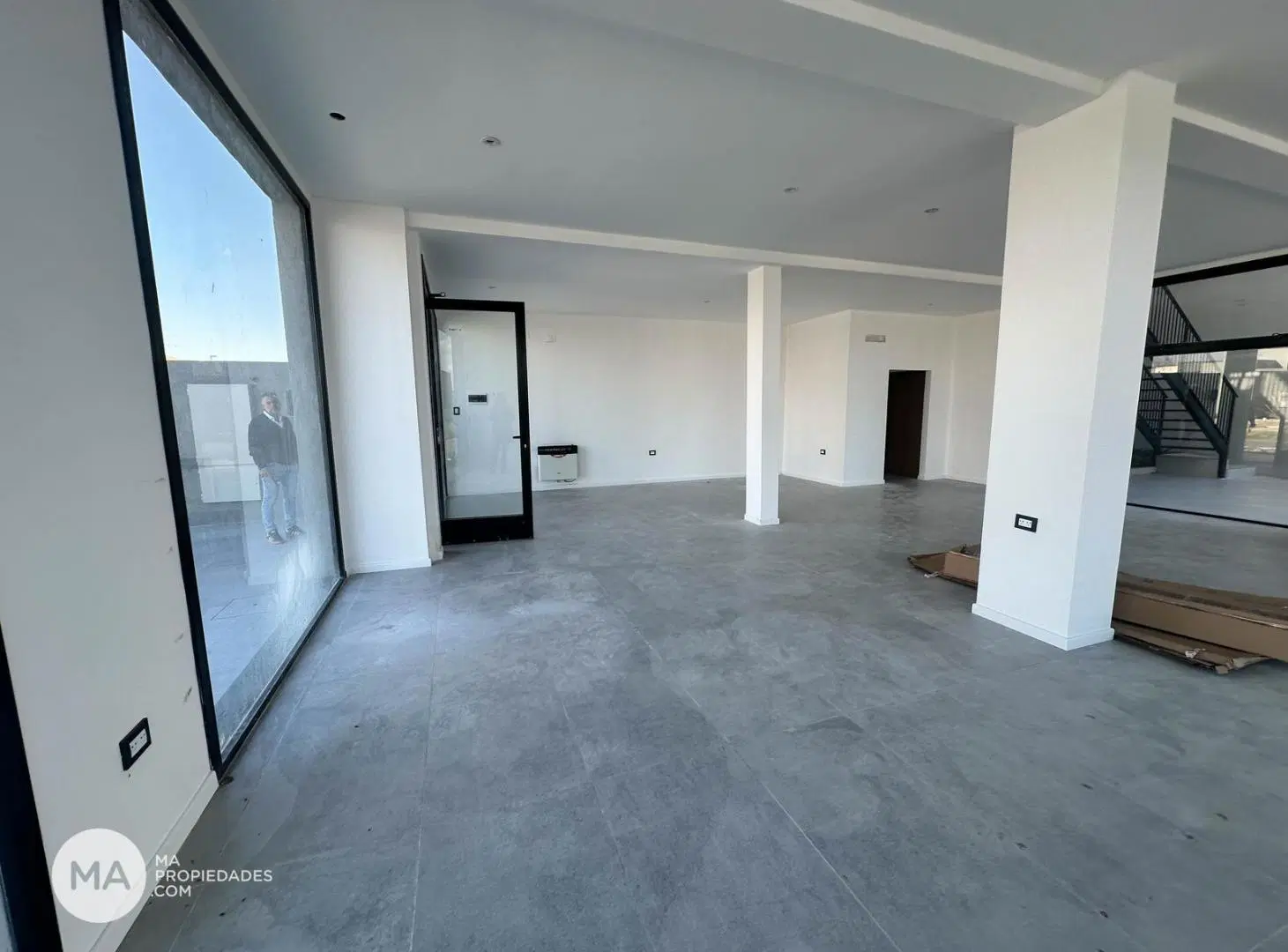 Local 111,7 m² a estrenar - Leloir 5000 - Don Mateo - Funes | Alquiler 3