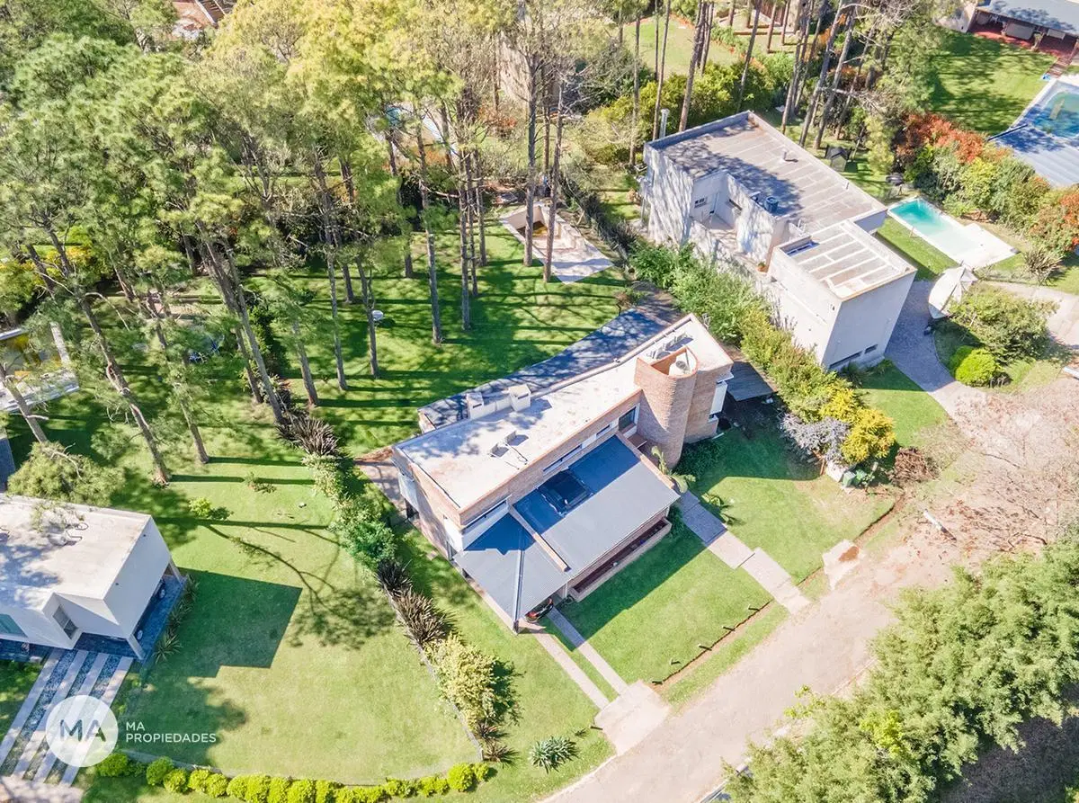 Oportunidad Casa 4 dormitorios, amplio jardín - Puerto Paraíso - Gral Lagos | Alquiler 3