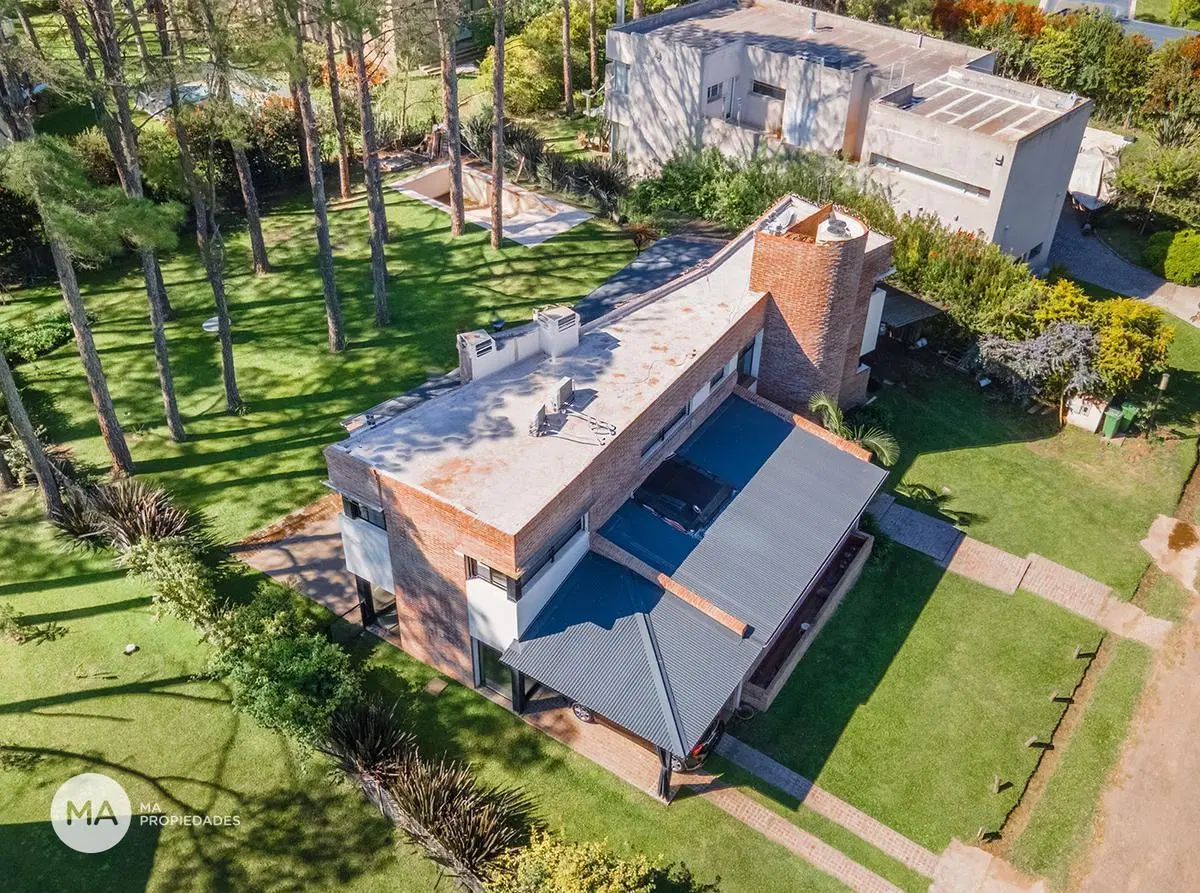 Oportunidad Casa 4 dormitorios, amplio jardín - Puerto Paraíso - Gral Lagos | Alquiler 2