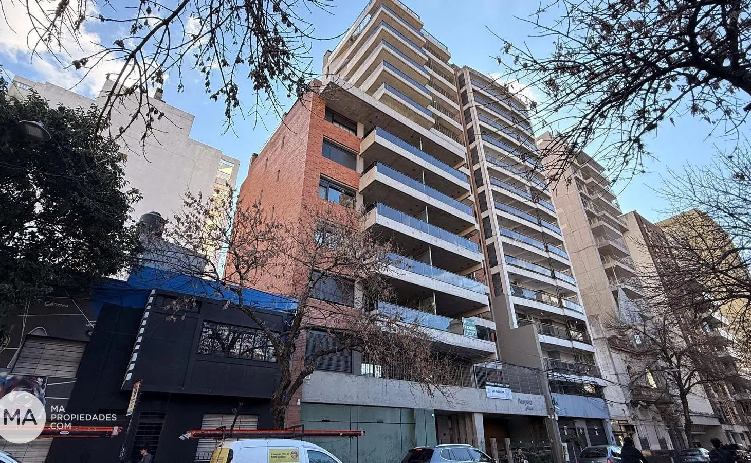 Departamento Piso Exclusivo con terraza y piscina - Alvear 1200 - Lourdes Rosario | Venta 2