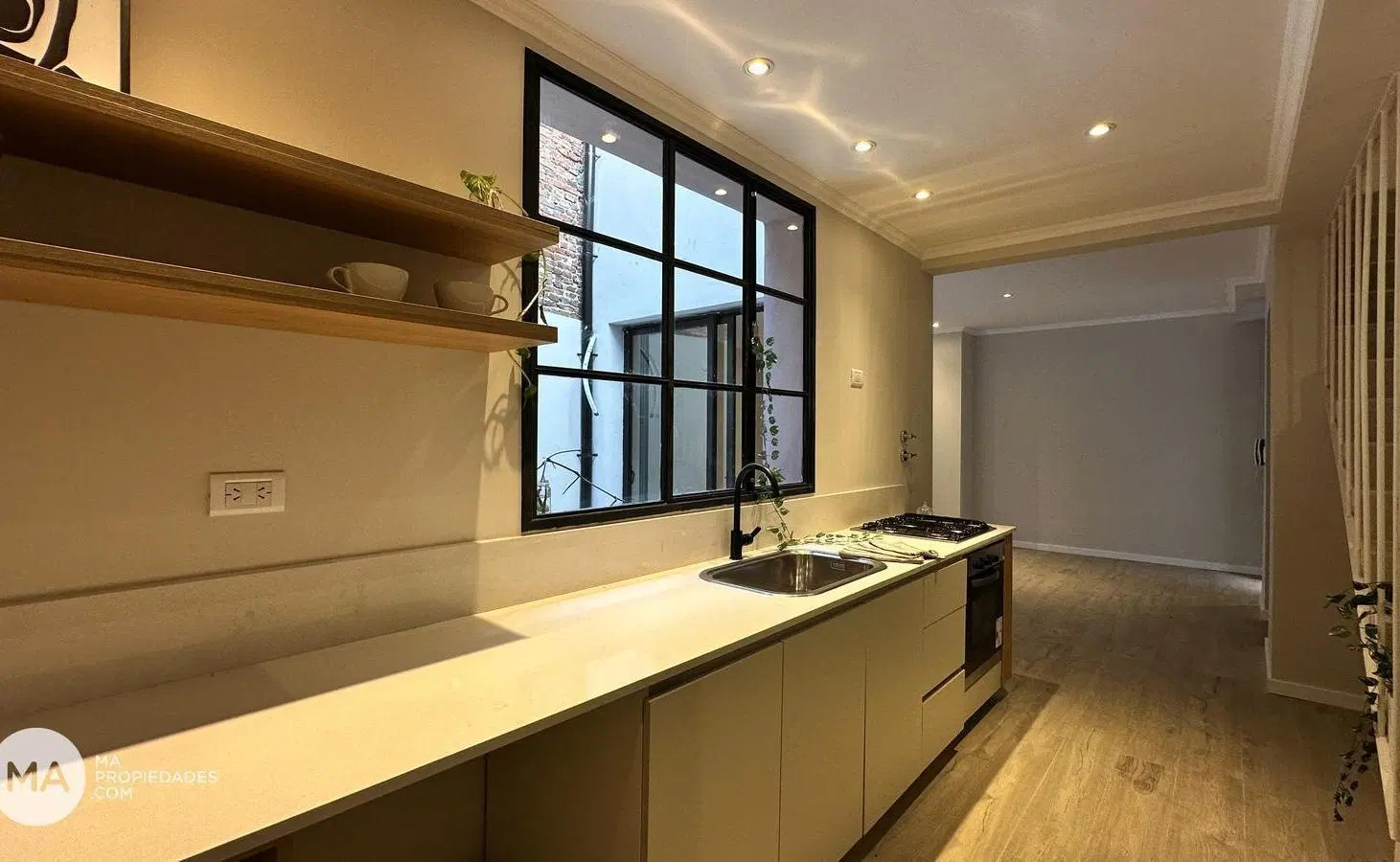 Casa de pasillo 2 Dormitorios - Mendoza 3000 - Lourdes Rosario | Venta 3