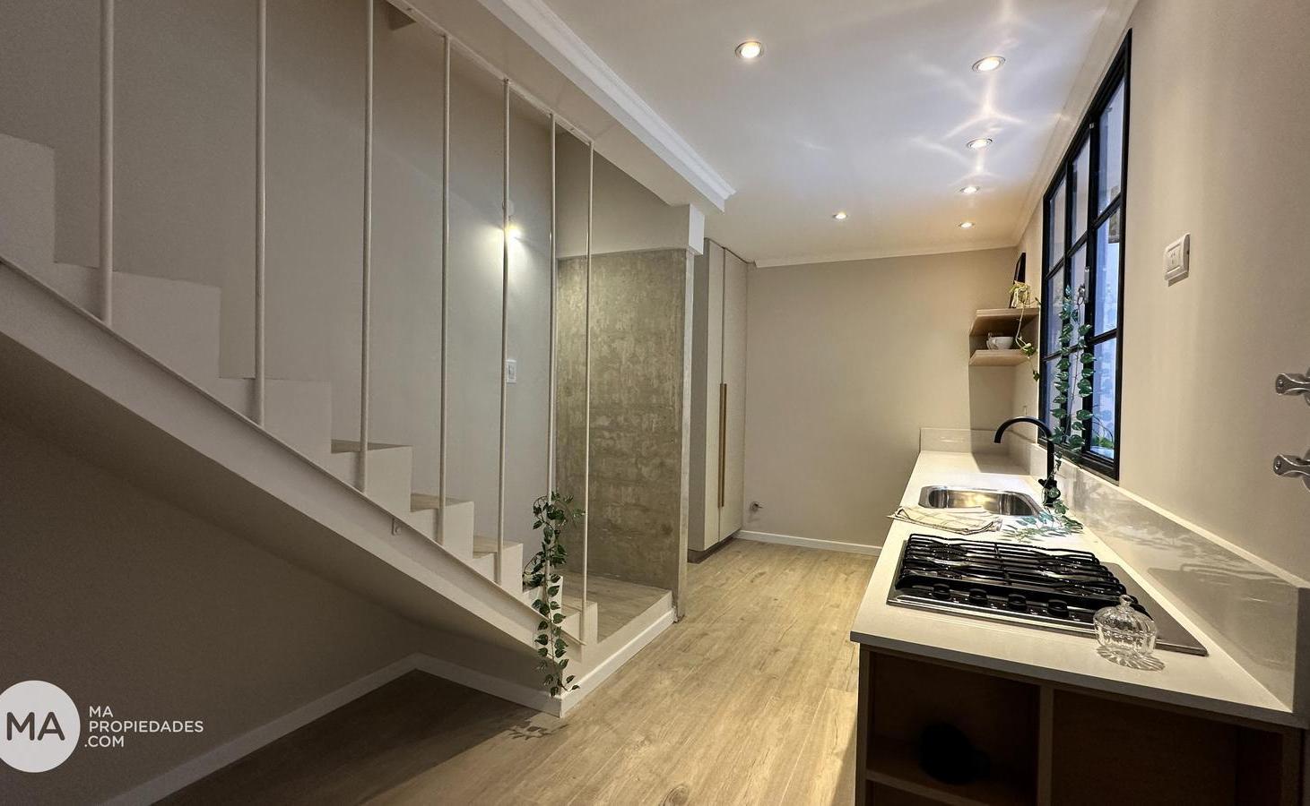 Foto de Casa de pasillo 2 Dormitorios - Mendoza 3000 - Lourdes Rosario | Venta, imagen 2