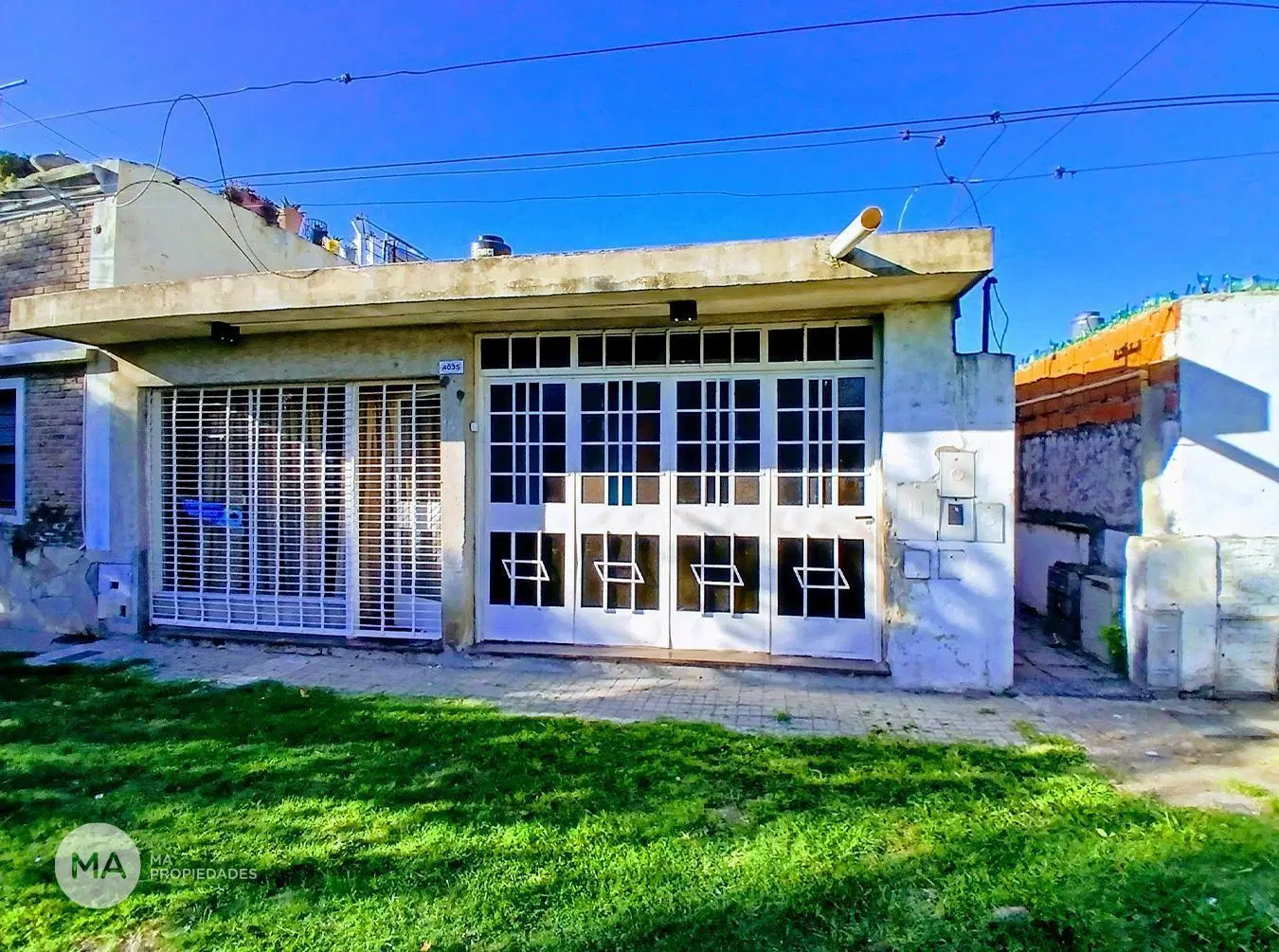 Casa 2 Dormitorios con potencial comercial - Galvez 4000 - Bella Vista Rosario | Venta 2