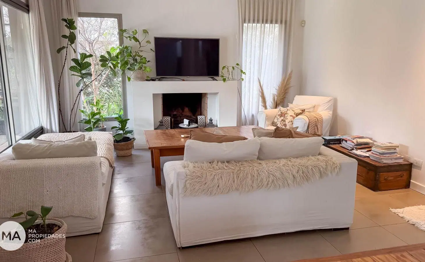Casa 4 dorm con pileta - Aguadas Barrio Privado - Funes | Venta 4