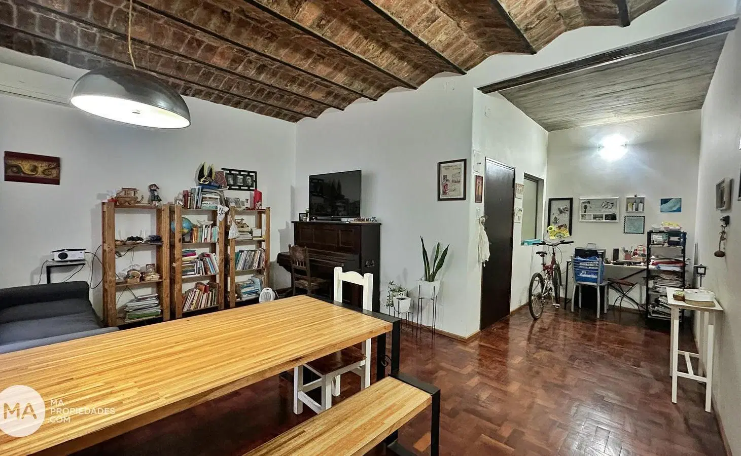 Venta | Departamento de pasillo en planta alta 2 dormitorios - Buenos Aires 1500 - Martin Rosario 1