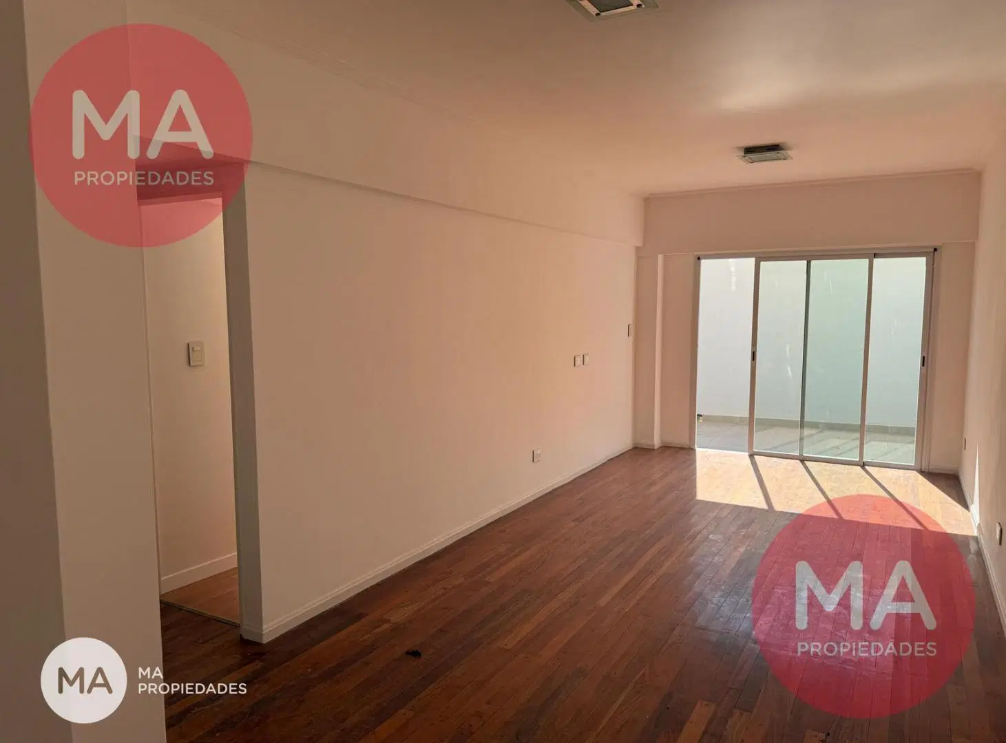 Alquiler | Oportunidad Departamento 2 dormitorios patio - Italia 800 - Centro Rosario 1
