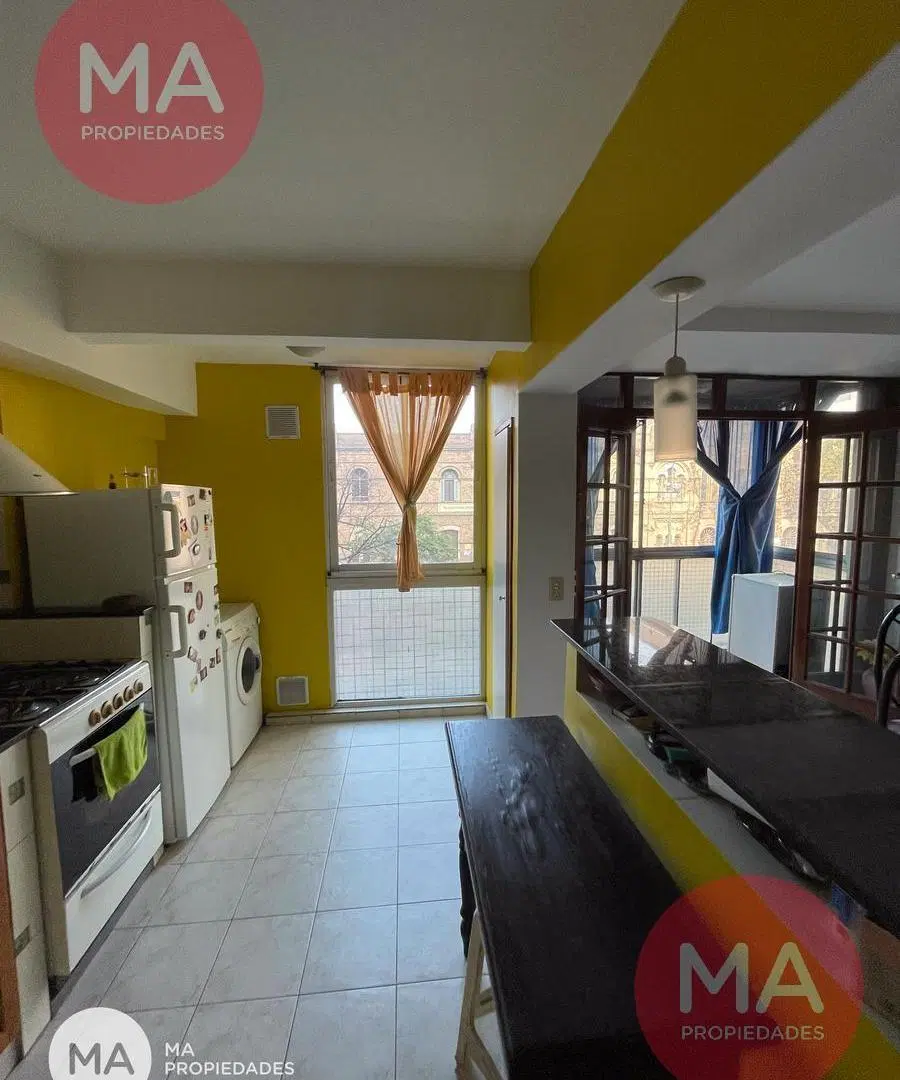 Oportunidad Departamento 2 Dormitorios - Av. Pellegrini 1500 - Centro - Rosario | Venta 1