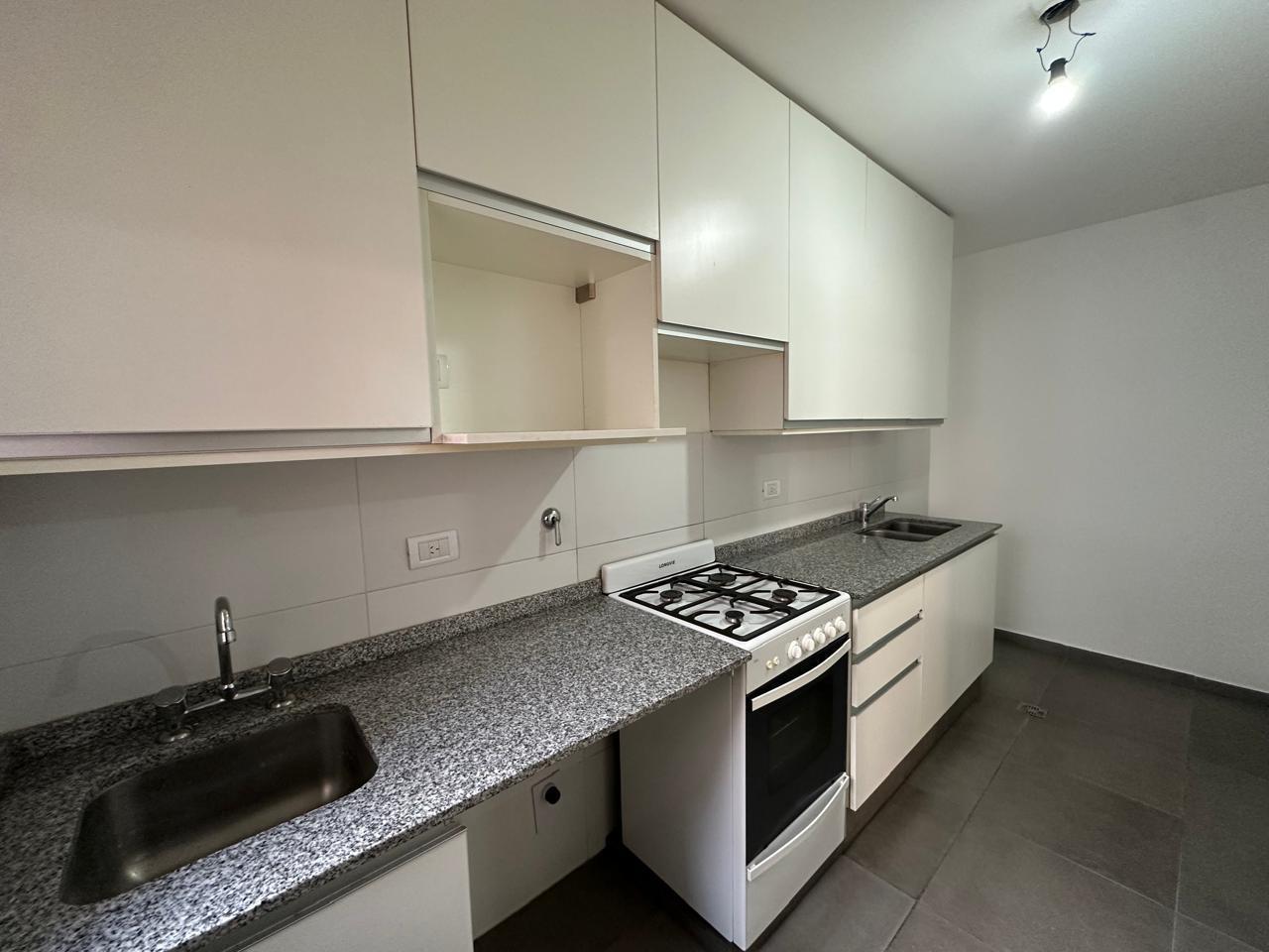 Foto de Venta | Departamento 2 Dormitorios en ubicación estratégica - Centro Rosario, imagen 1