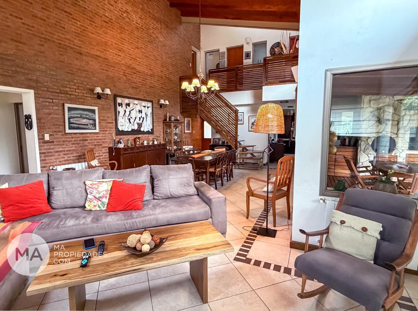 Foto de Venta | Casa 4 dormitorios con galería y jardín - Cielo Barrio Cerrado, imagen 1
