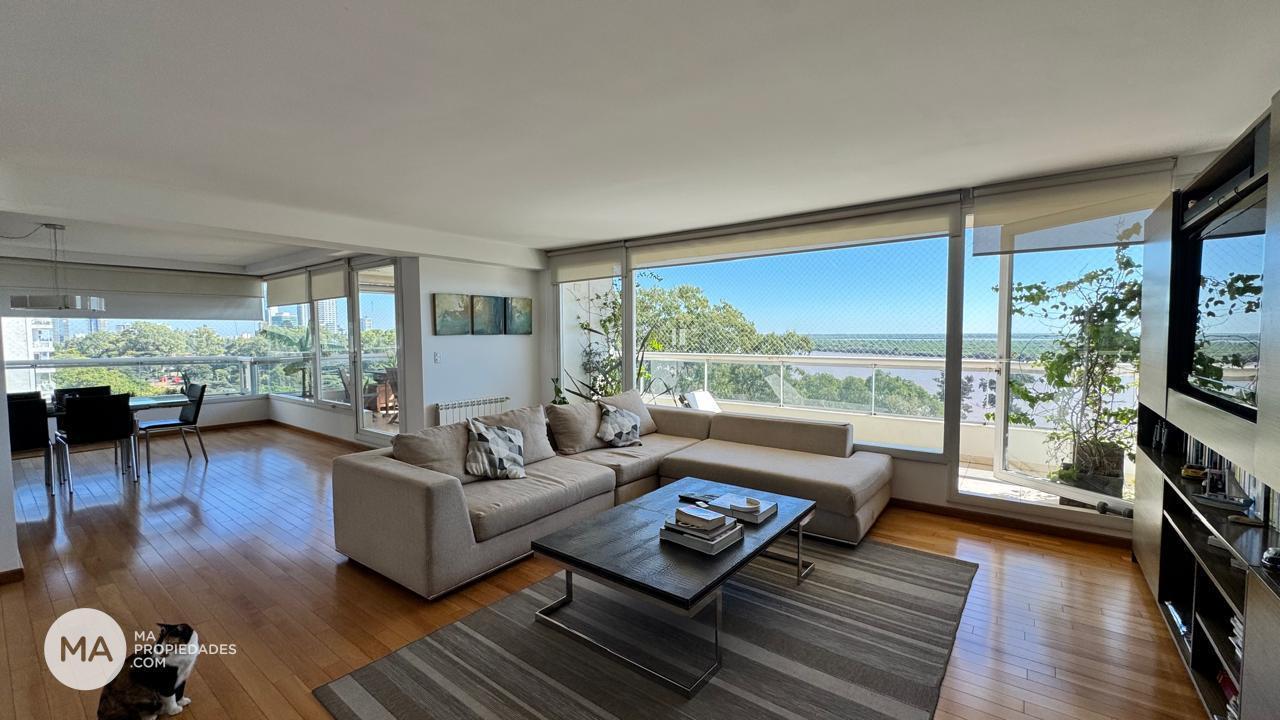 Foto de Oportunidad Piso Exclusivo con vistas al río - Rivadavia y Balcarce, imagen 1