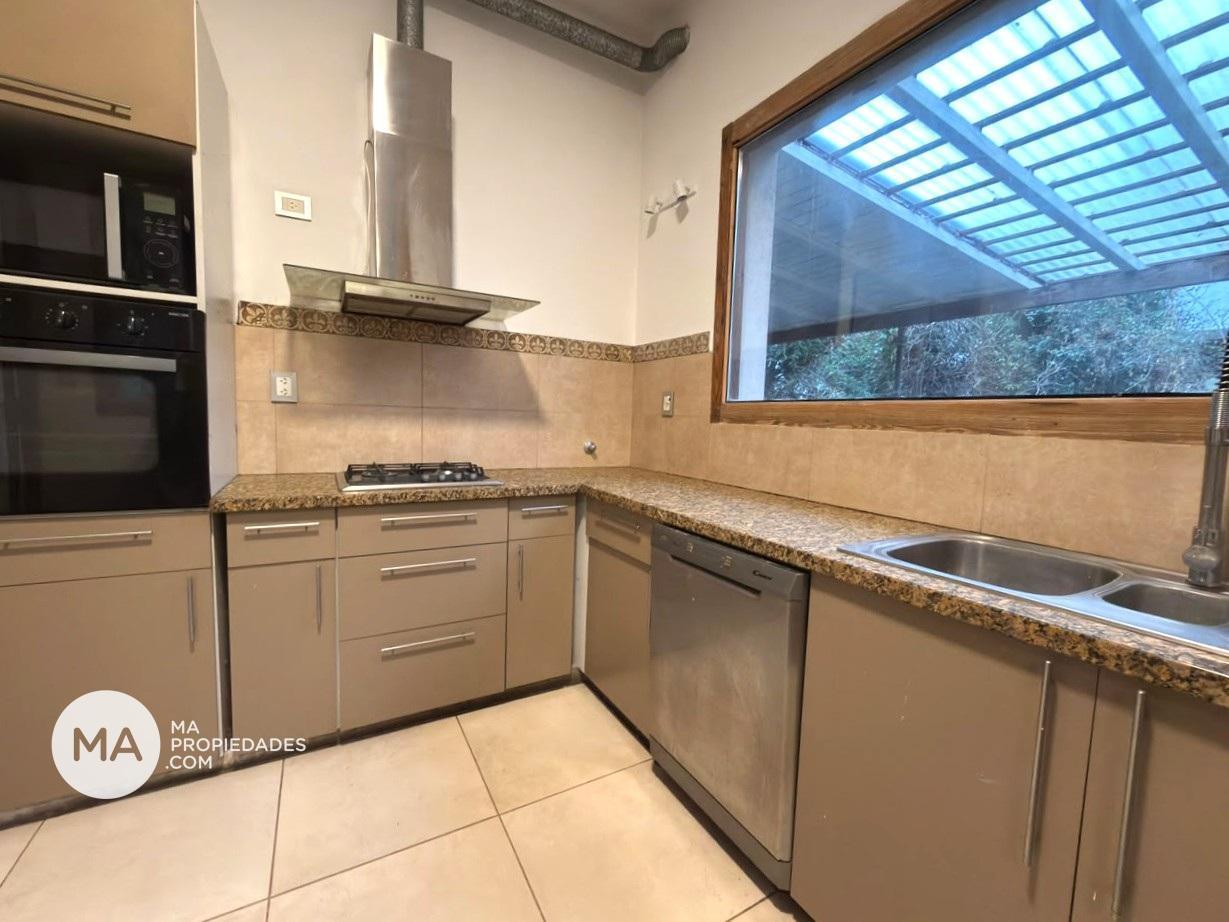 Foto de Alquiler | Casa 3 dormitorios con jardín - San Sebastián - Av. Arturo, imagen 1