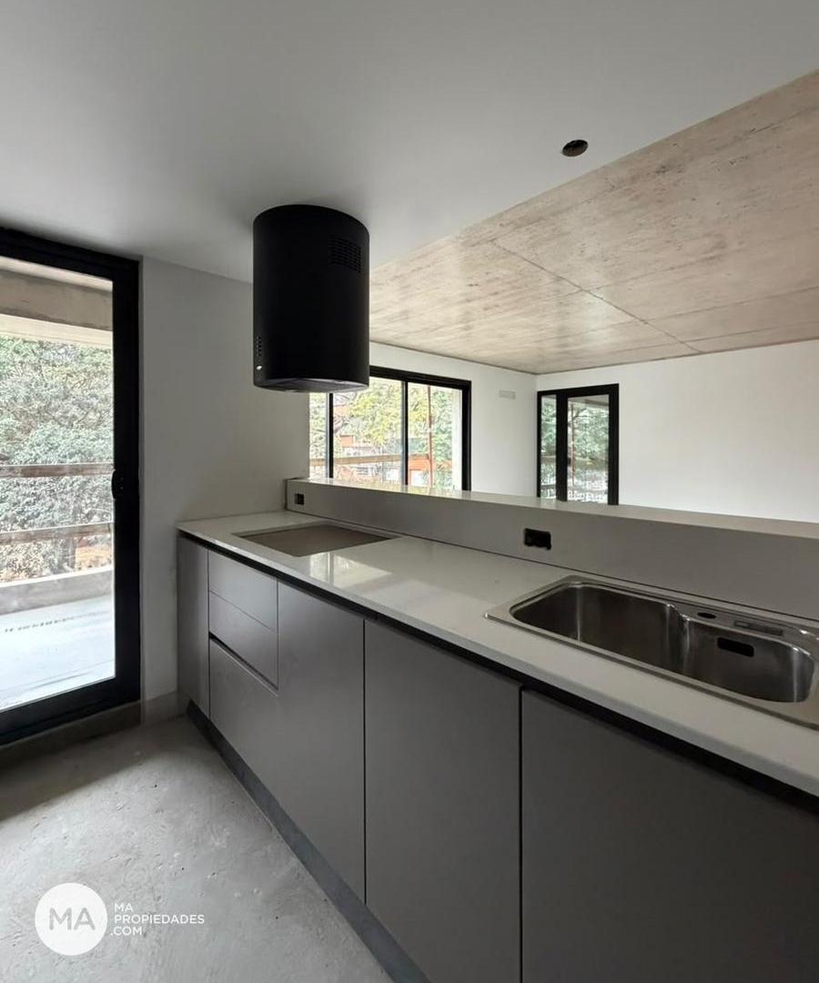 Foto de Venta | Departamento de 2 dormitorios con balcón y parrillero - Pasaje, imagen 2