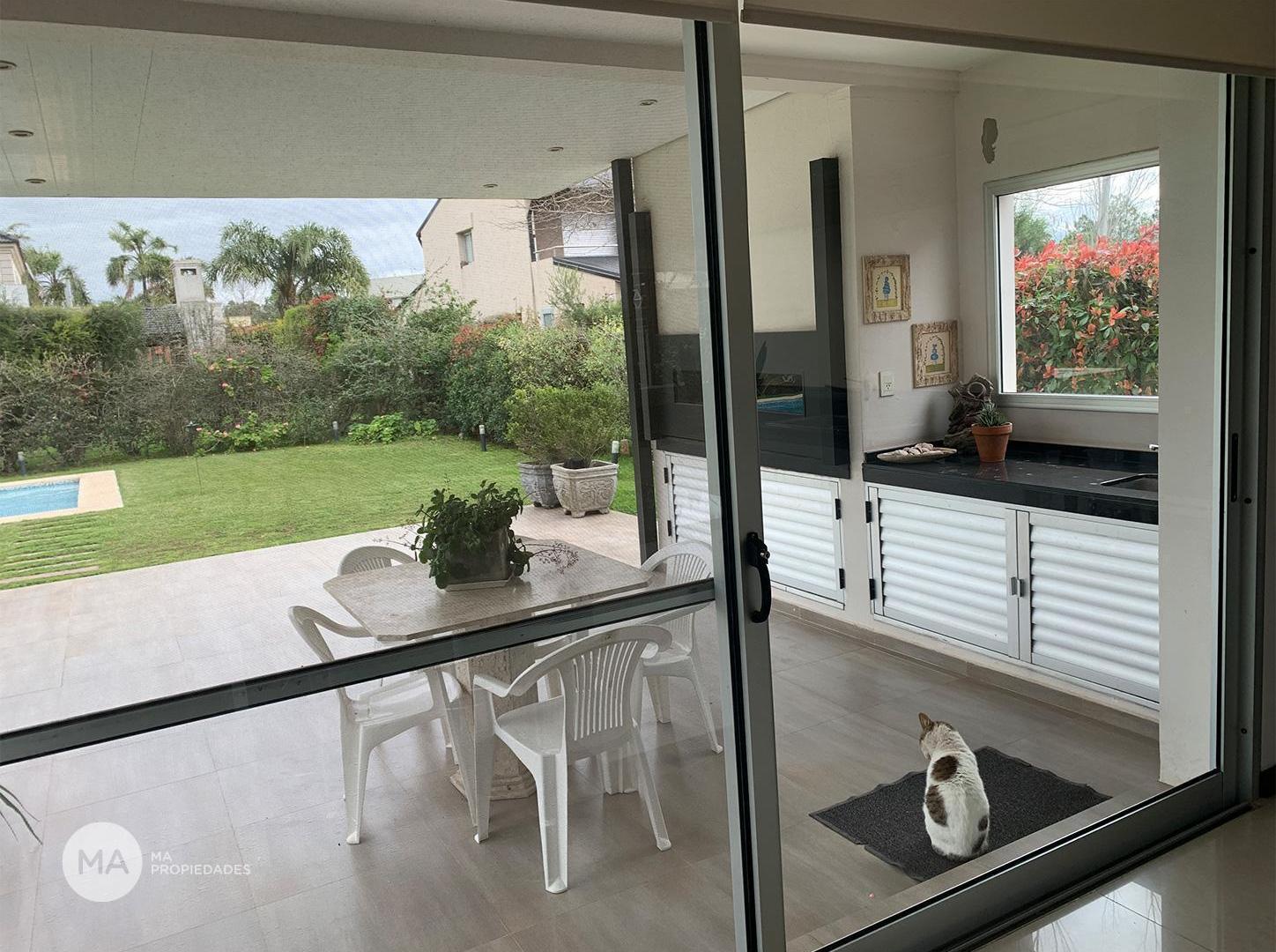 Foto de Alquiler | Casa 3 dormitorios con quincho y pileta - Funes Hills, imagen 4