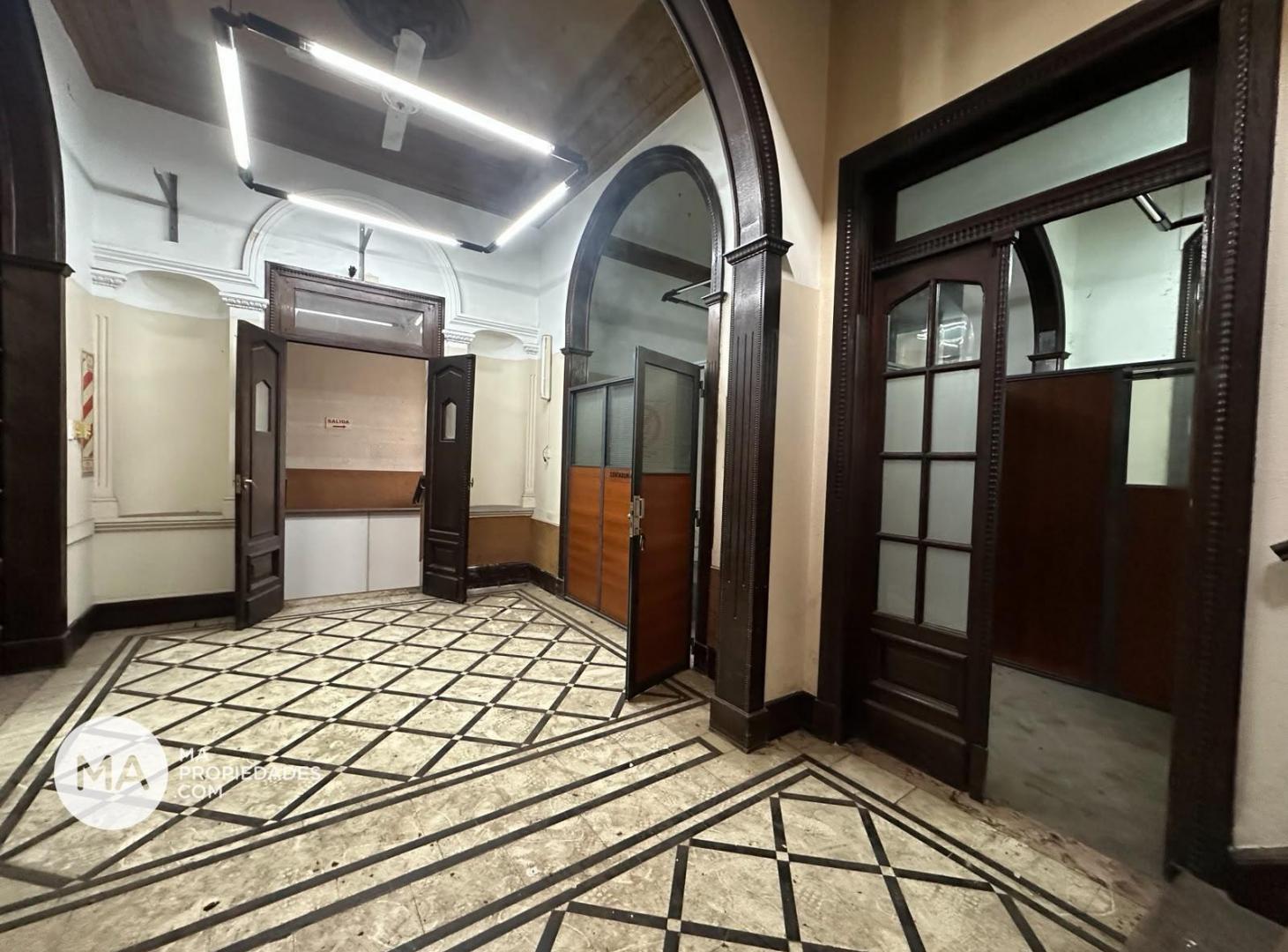 Foto de Venta | Casa apta instituciones o comercios 10 ambientes - Av, imagen 1
