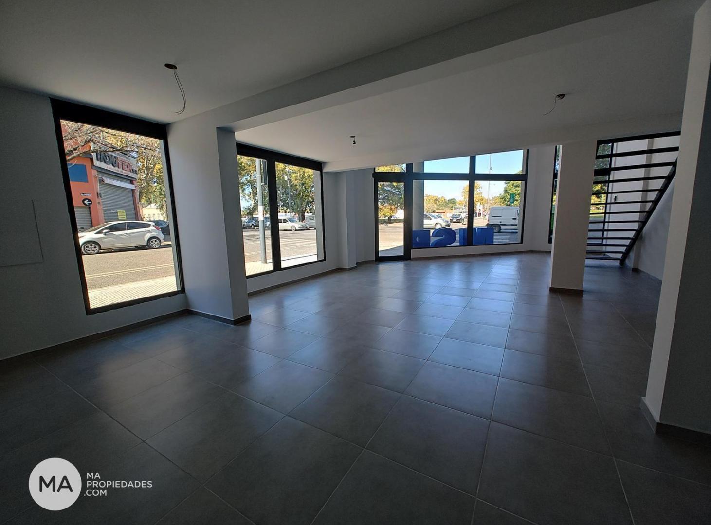 Foto de Venta | Local comercial 107 M2 - 27 de Febrero 700 esq. Buenos Aires, imagen 3