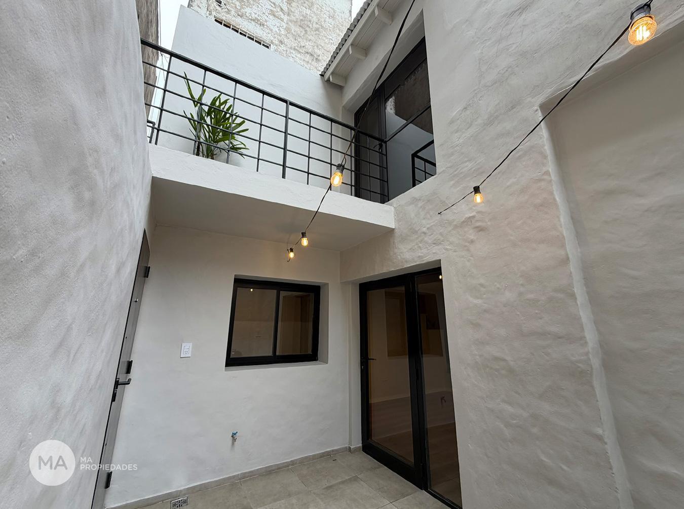 Foto de Venta | Departamento PH 1 Dormitorio - Ov. Lagos 100 - Pichincha Rosario, imagen 2