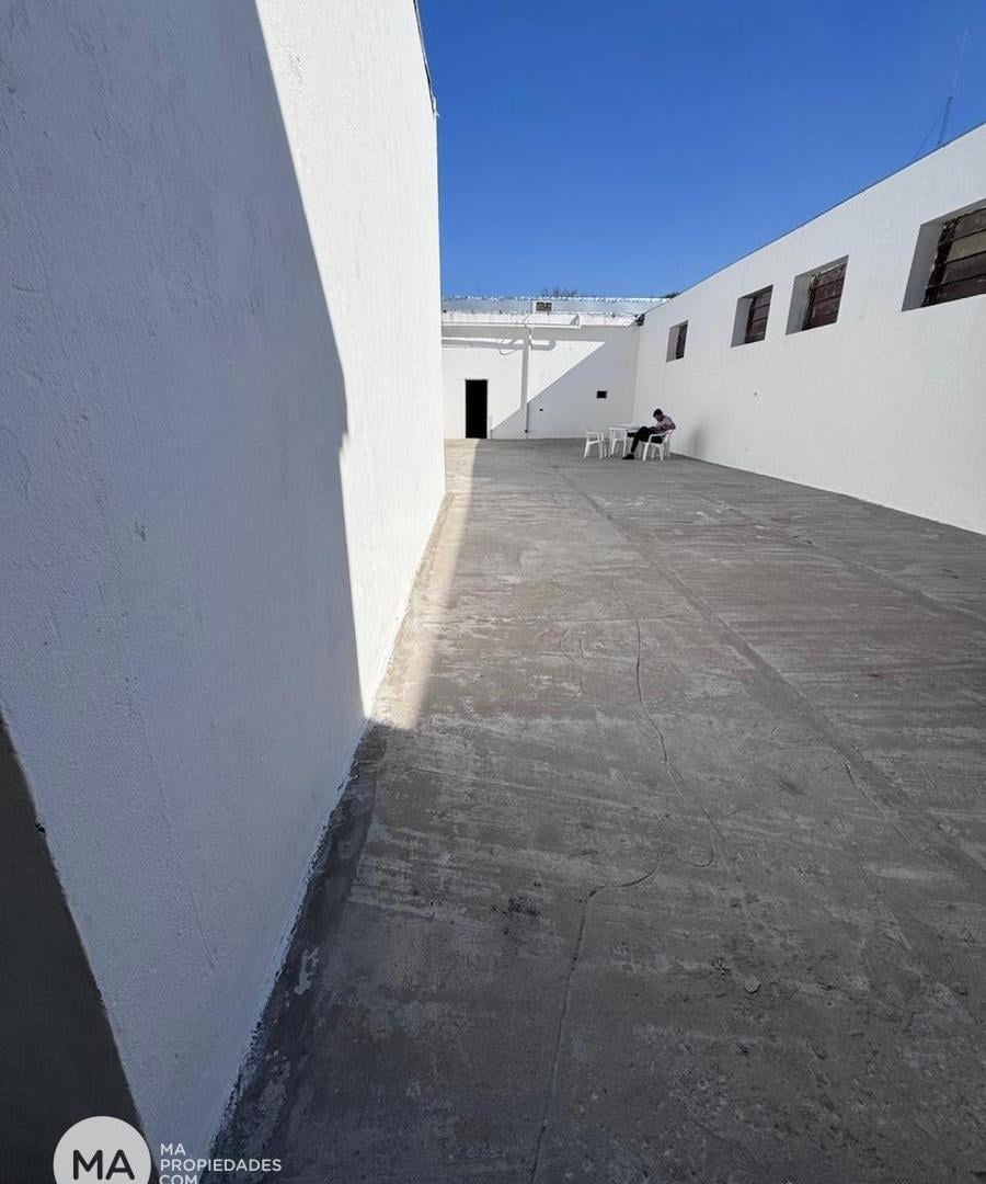 Foto de Local comercial con posibilidad de subdivisión - San José 1400 - Funes, imagen 2