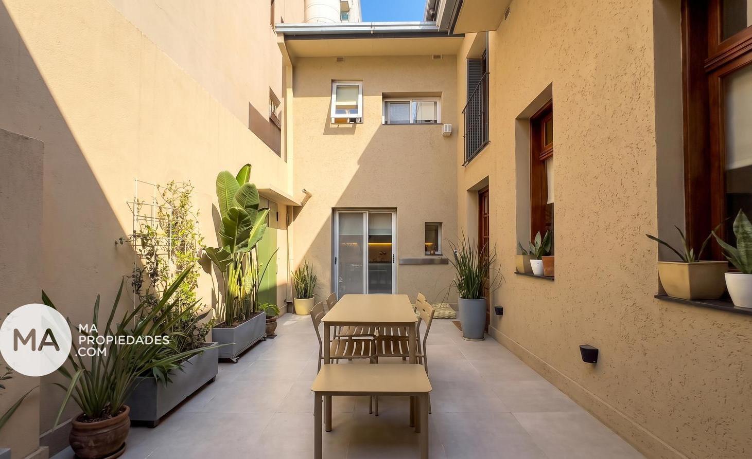 Foto de Venta | Departamento reciclado de 2 dormitorios con patio - Brown 2100, imagen 2