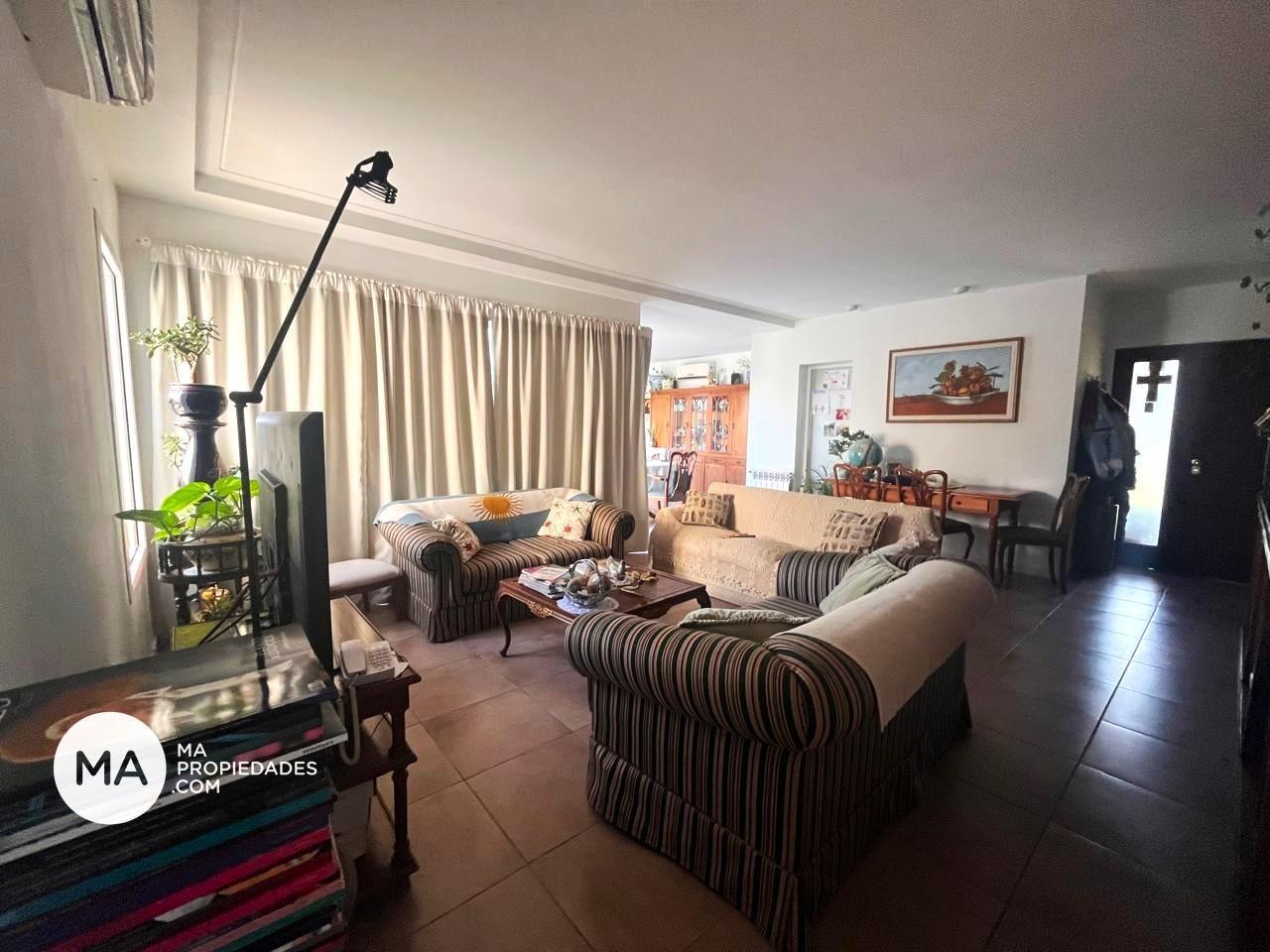Foto de Venta | Casa de 3 dormitorios con gran terreno - San Sebastián - Funes, imagen 2