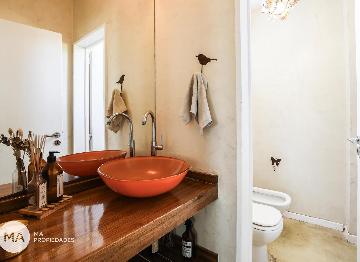 Foto de Venta | Casa 5 Dormitorios con jardín y pileta - Kentucky Club de Campo, imagen 4