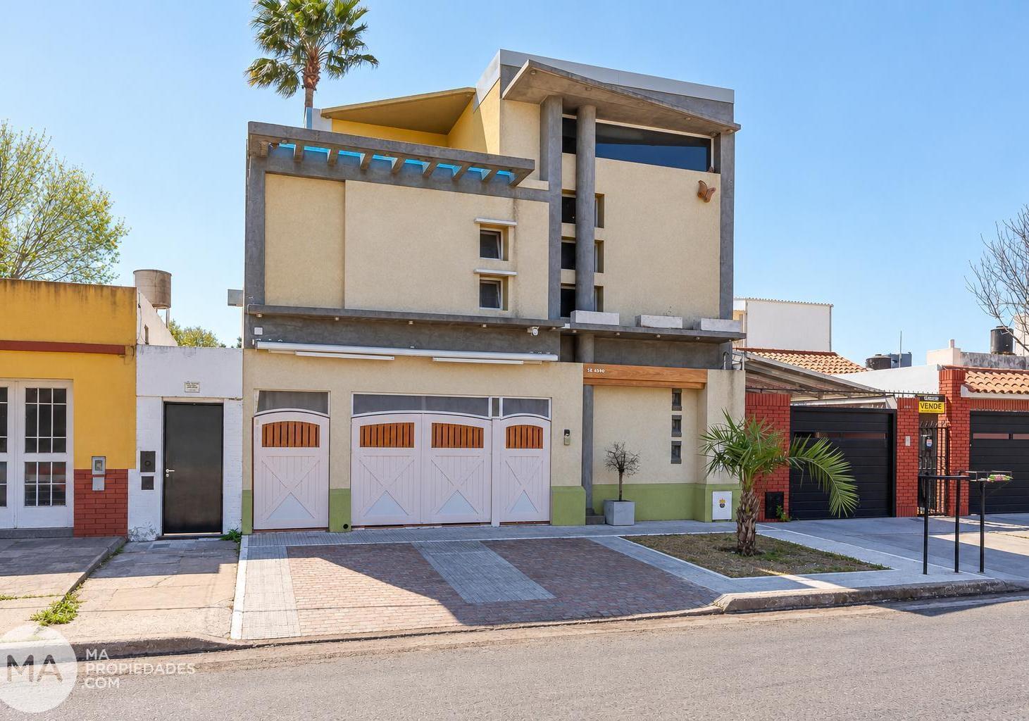 Foto de Venta | Casa 4 Dormitorios - San Lorenzo 6800 - Belgrano Rosario, imagen 1