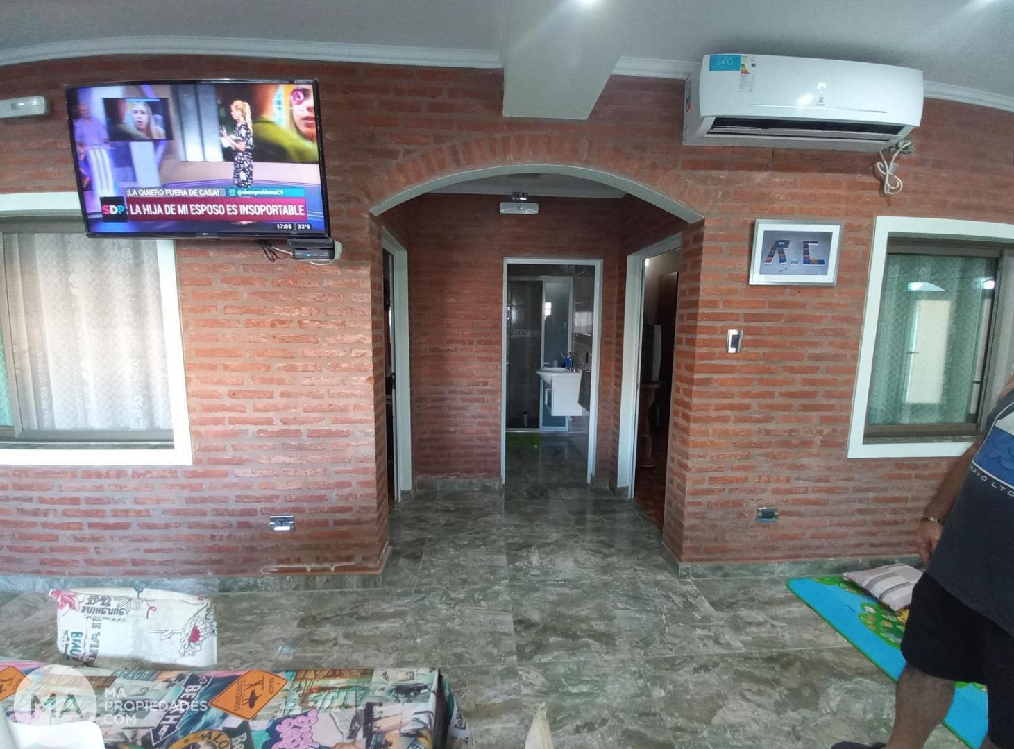 Foto de Venta | Casa al frente de 3 dormitorios -Río Cuarto 600 - Roldán, imagen 2