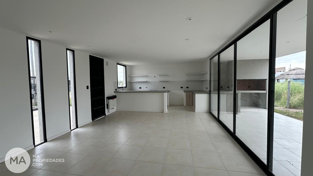 Foto de Venta | Casa 3 Dormitorios - Lola Mora 30 - Tierra de Sueños 3 - Roldán, imagen 3