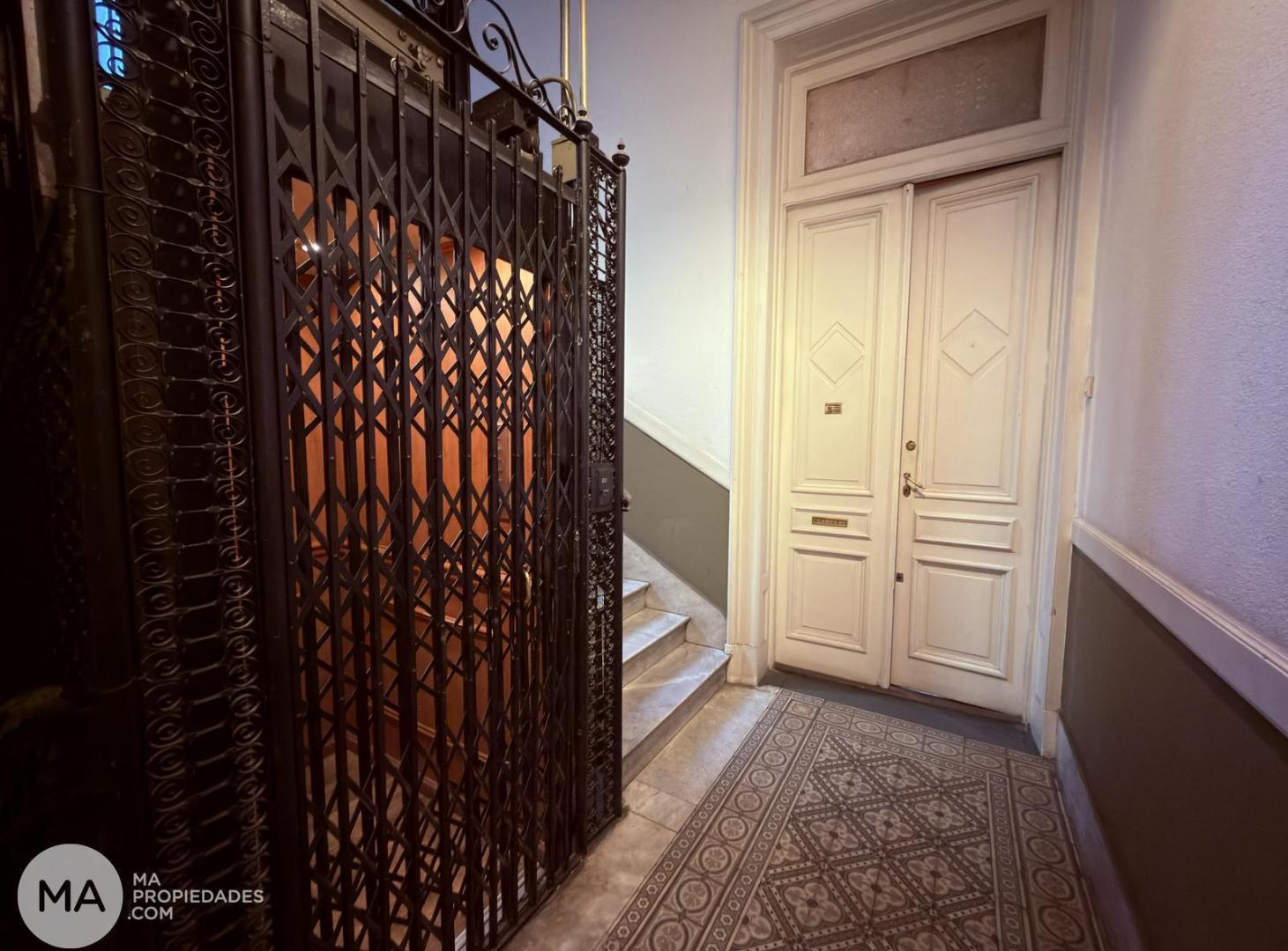 Foto de Venta | Departamento 4 Dormitorios excelente estado de conservación, imagen 2