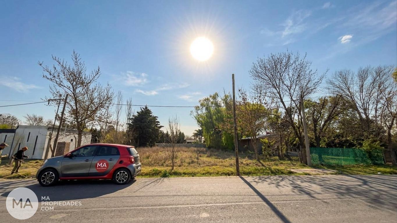 Foto de VENTA | Lote 1.264 m² sobre Av. Bernardo Houssay y Las Carretas - Funes, imagen 1