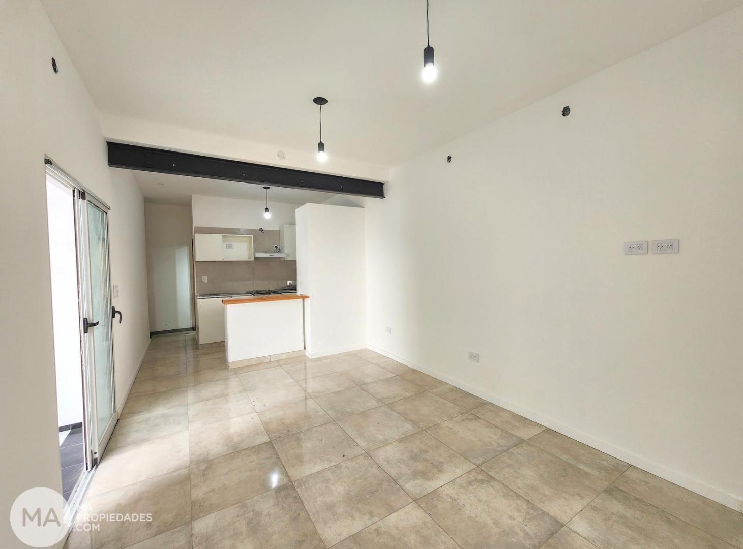Foto de Venta | Casa 2 dormitorios con patio y quincho - Catamarca 3300 - Luis, imagen 3