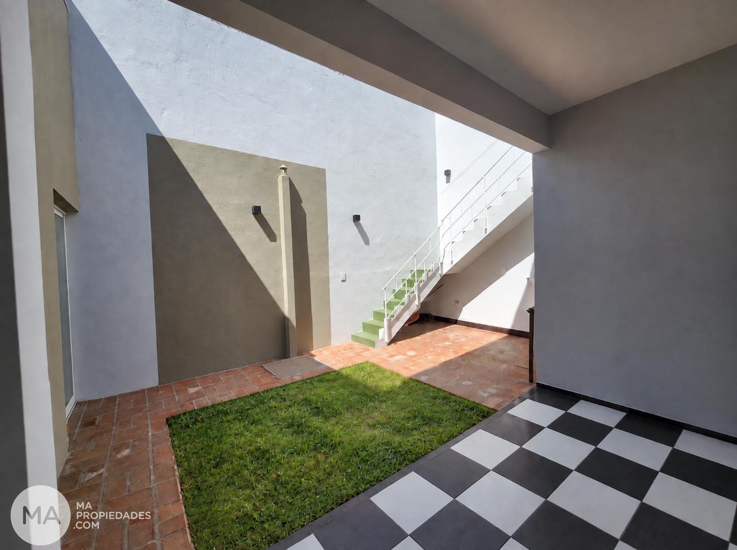Foto de Venta | Casa 2 dormitorios con patio y quincho - Catamarca 3300 - Luis, imagen 1