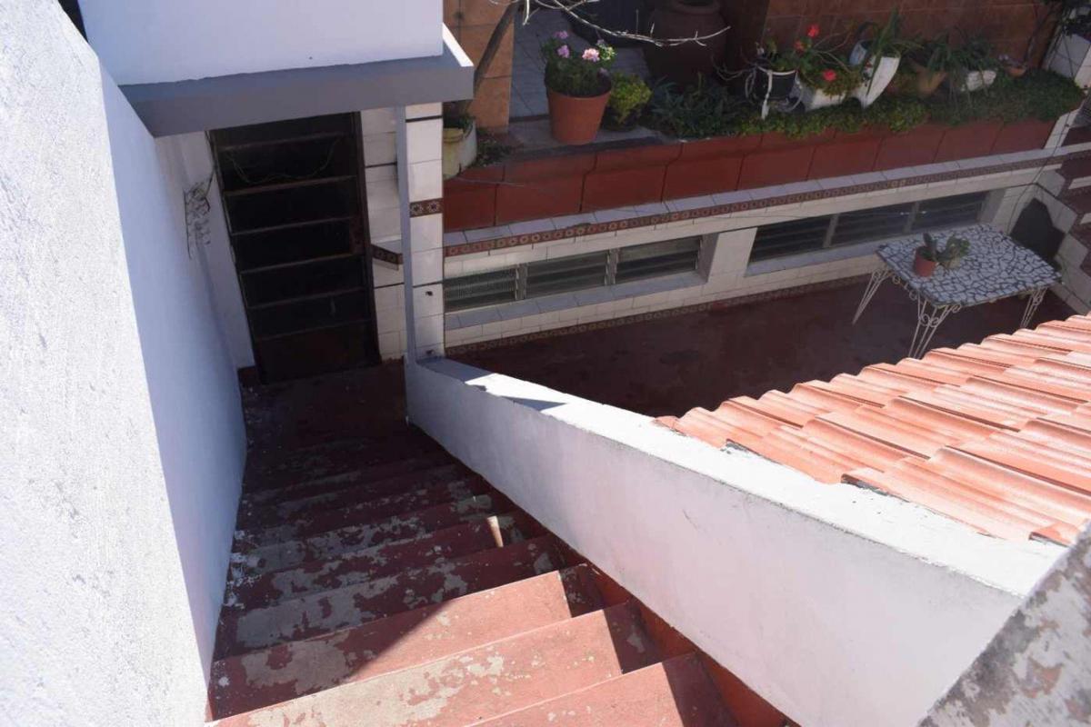 Venta Casa 6 Ambientes en Parque Chacabuco 3