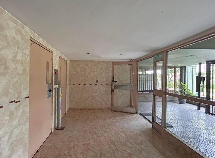Venta Depto 4 ambientes Cochera Parque Chacabuco 3