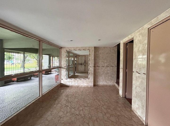 Venta Depto 4 ambientes Cochera Parque Chacabuco 5