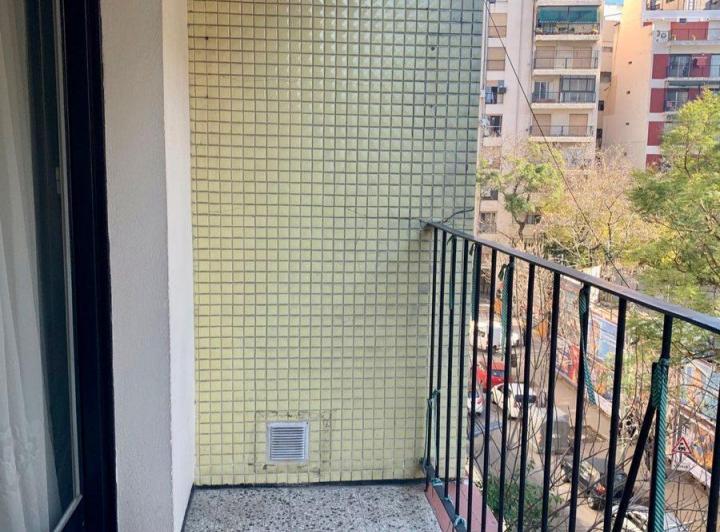 Venta Departamento 3 Ambientes  Balcon Cabaliito 5