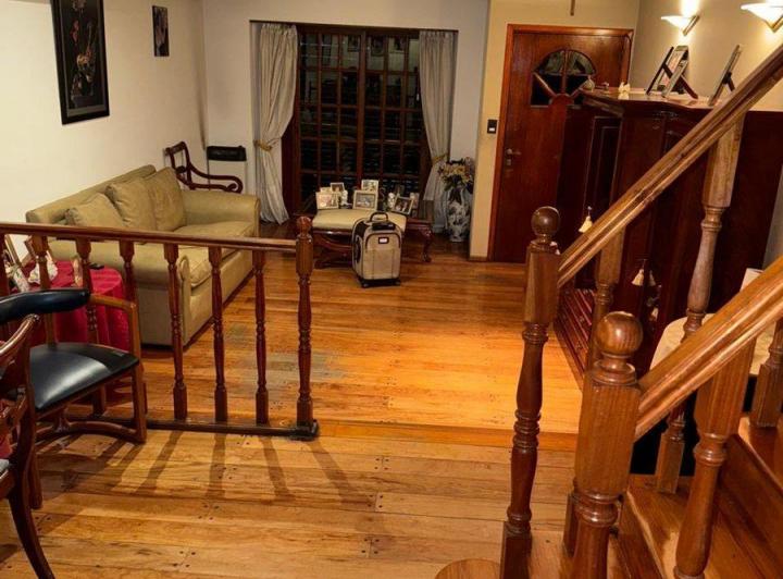 Venta Casa Triplex 6 ambientes en Caballito 2