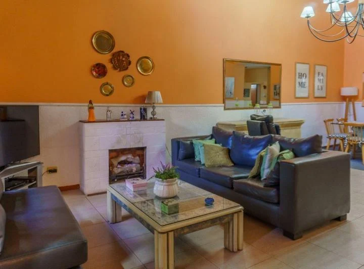Venta de Casa de 5 amb con terraza y cochera 2