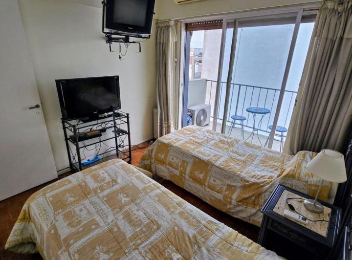 Venta departamento 3 ambientes balcón Caballito 3