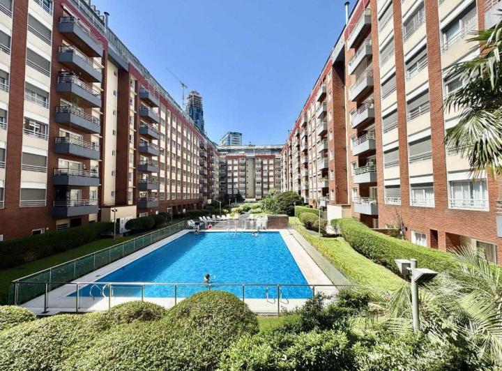 Alquiler Monoambiente con balcon Puerto Madero 2