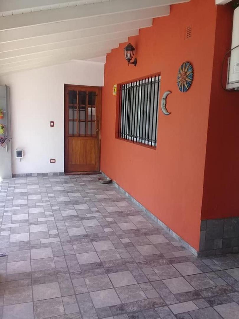 Casa de 4 Ambientes - Ituzaingó Norte 3