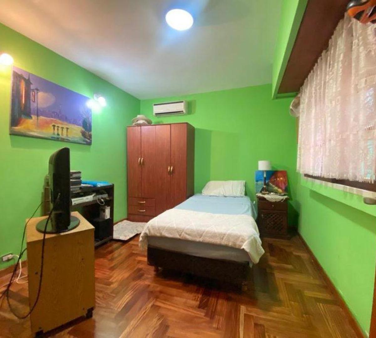 Chalet de 4 Ambientes - Ituzaingó Norte 2