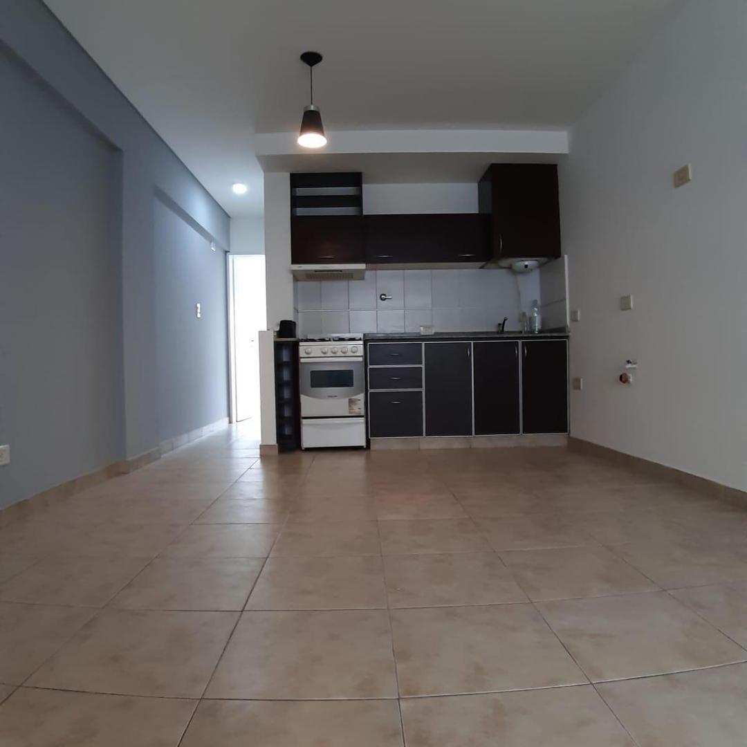Departamento de Dos Ambientes con Cochera - Morón Sur 1
