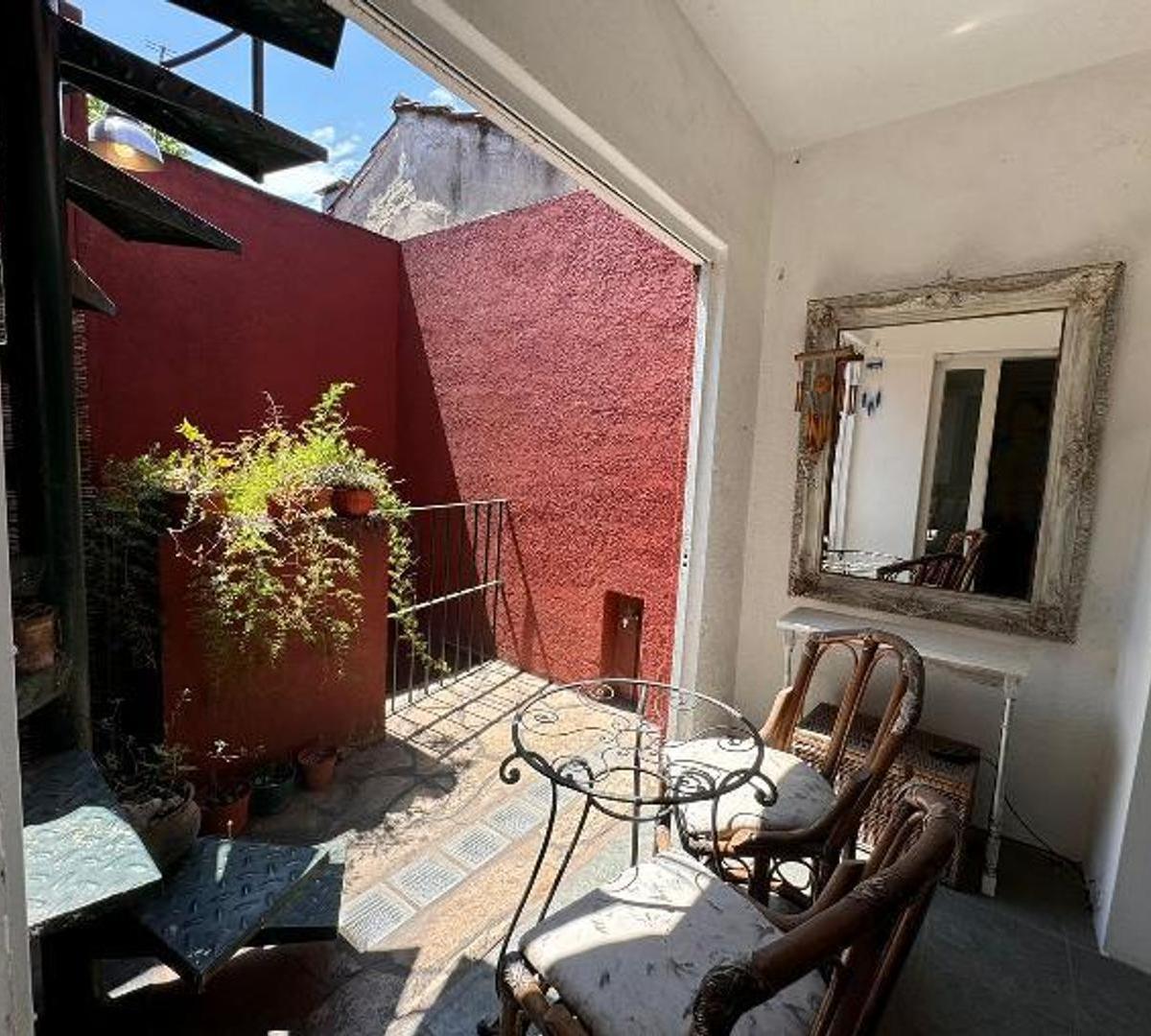 Casa de 5 ambientes - Castelar Norte