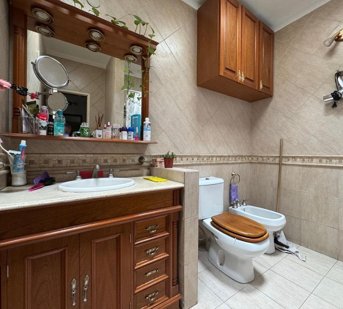 Casa de 4 ambientes- Castelar Sur