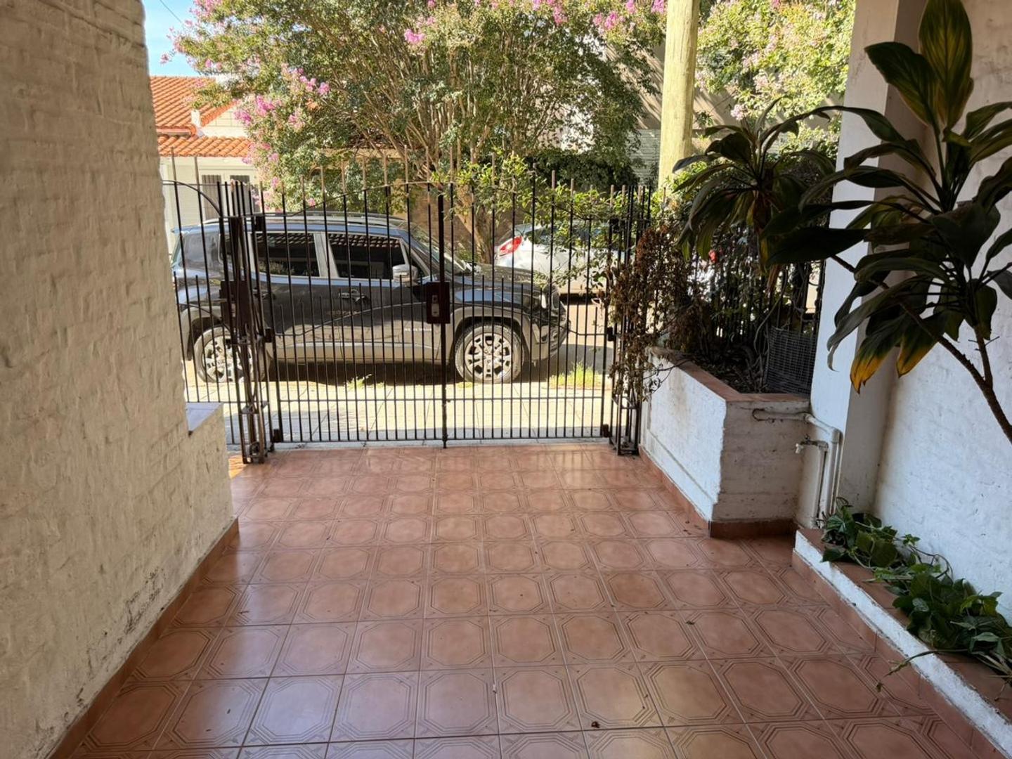 Casa PH de 4 Ambientes en Villa Sarmiento