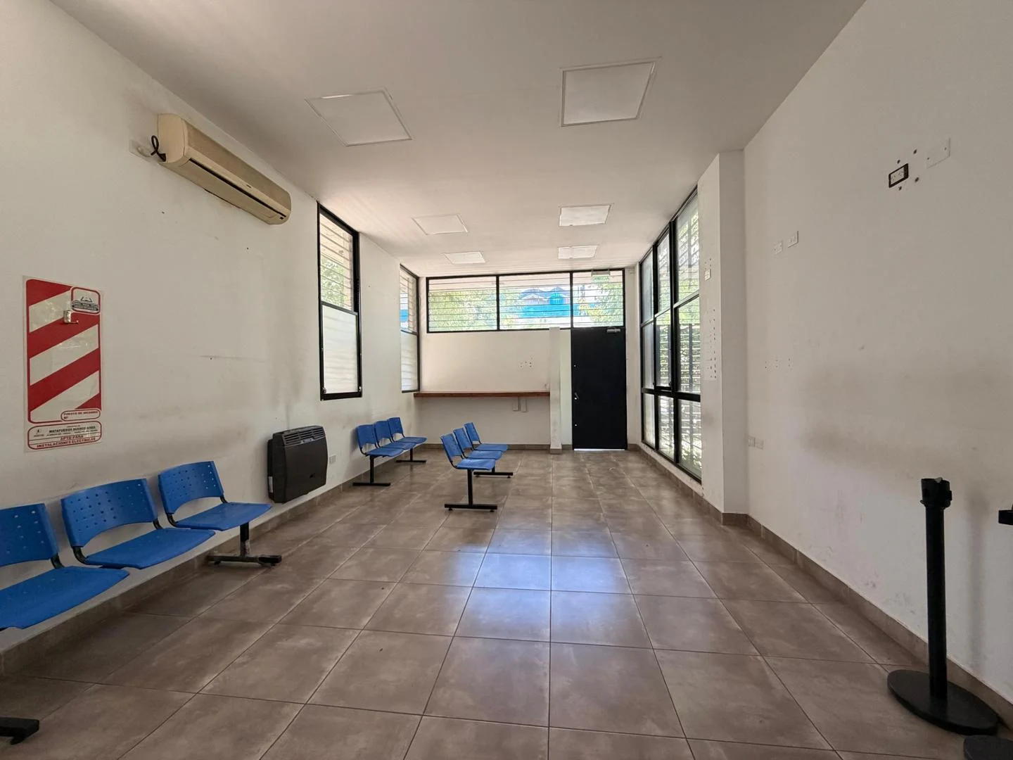 Foto de Casa apta uso profesional y comercial - Ituzaingó Norte, imagen 5