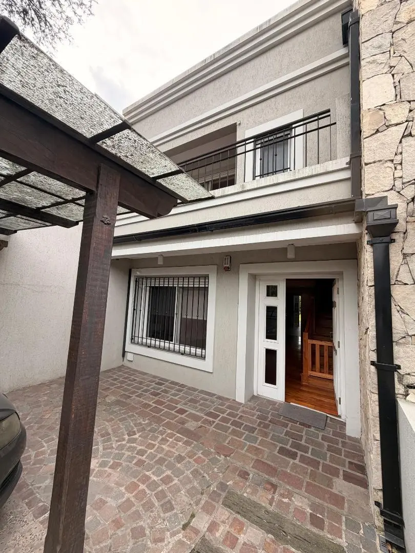 Dúplex tipo casa 4 ambientes- Castelar norte 4