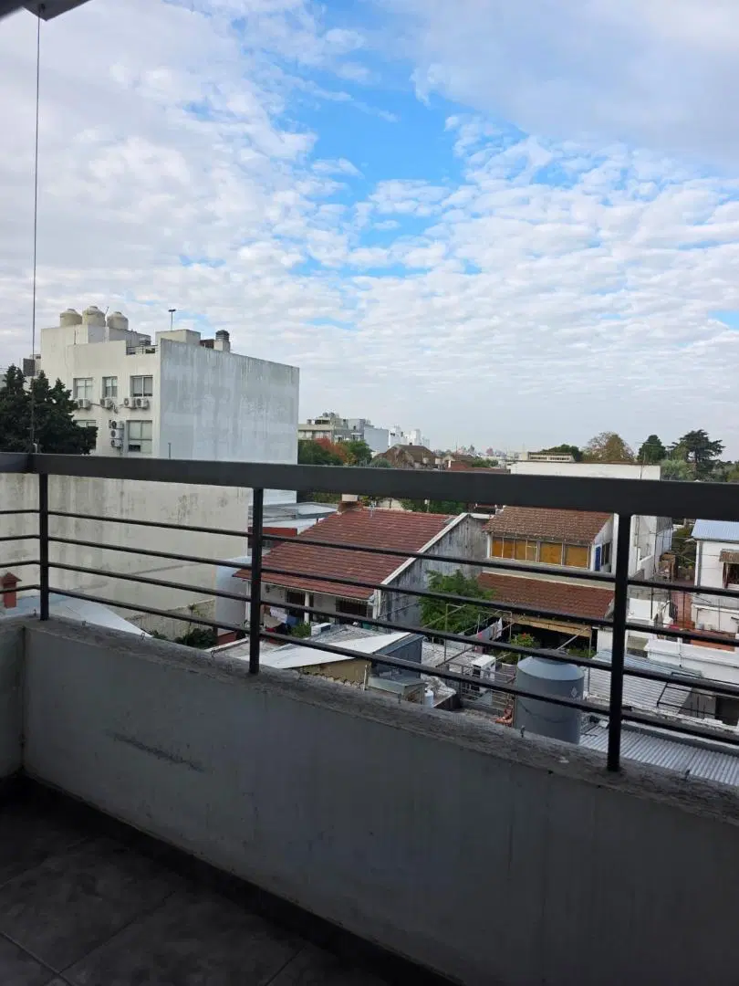 Departamento de 2 ambientes- Castelar sur 5